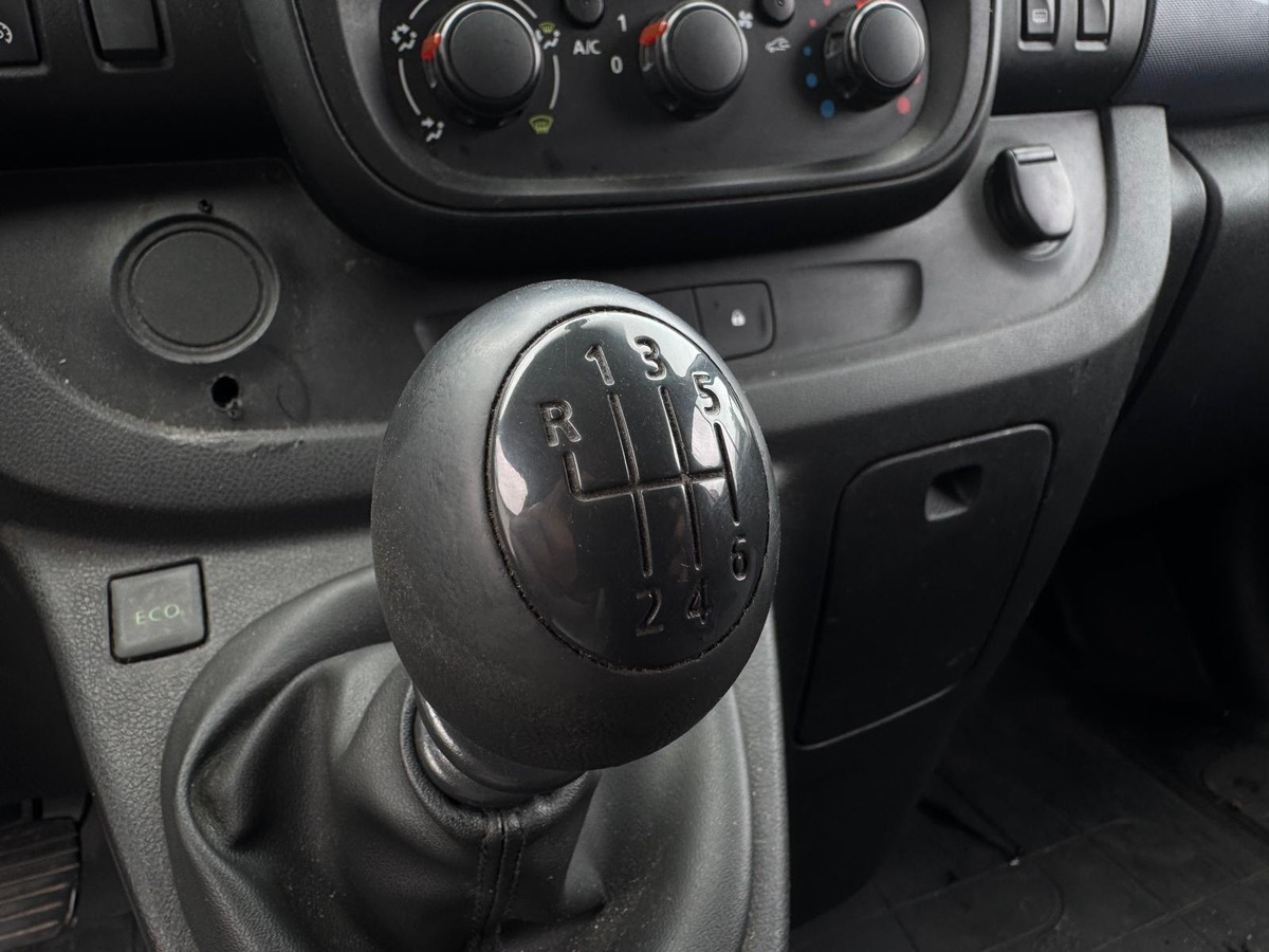Opel Vivaro 1.6 CDTI 116 L2 H1 Attelage