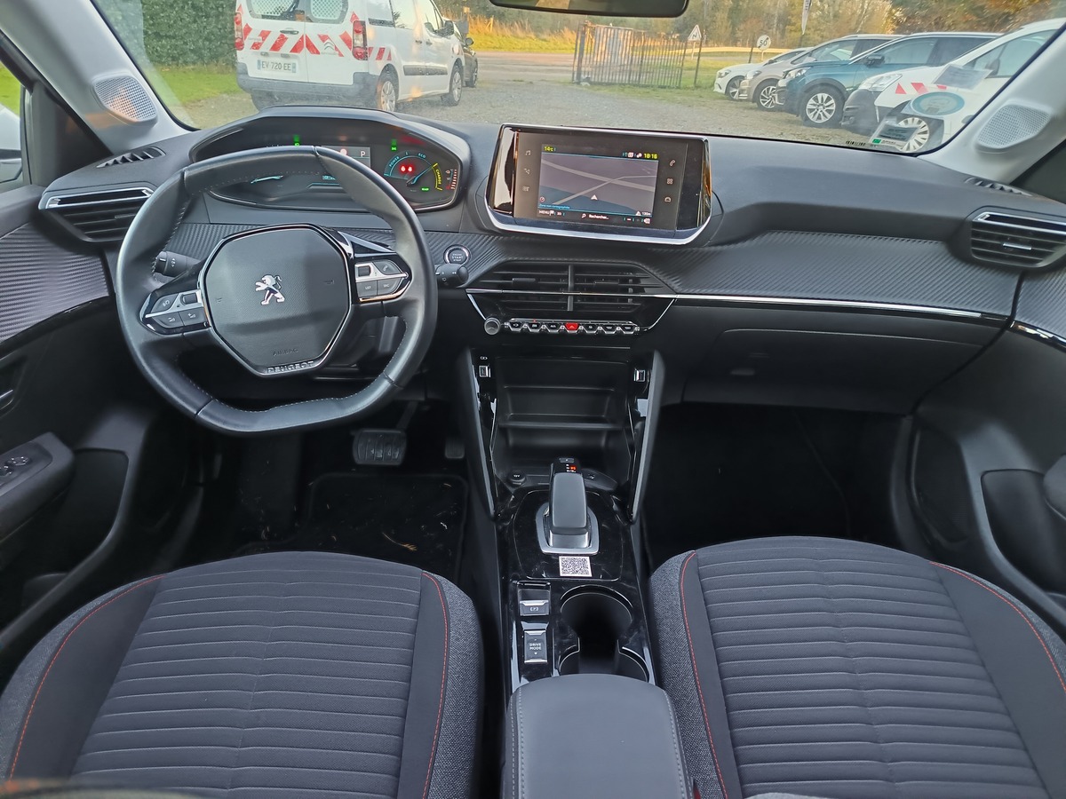 Peugeot 208 136 CH ACTIVE BUSINESS 50 KWH