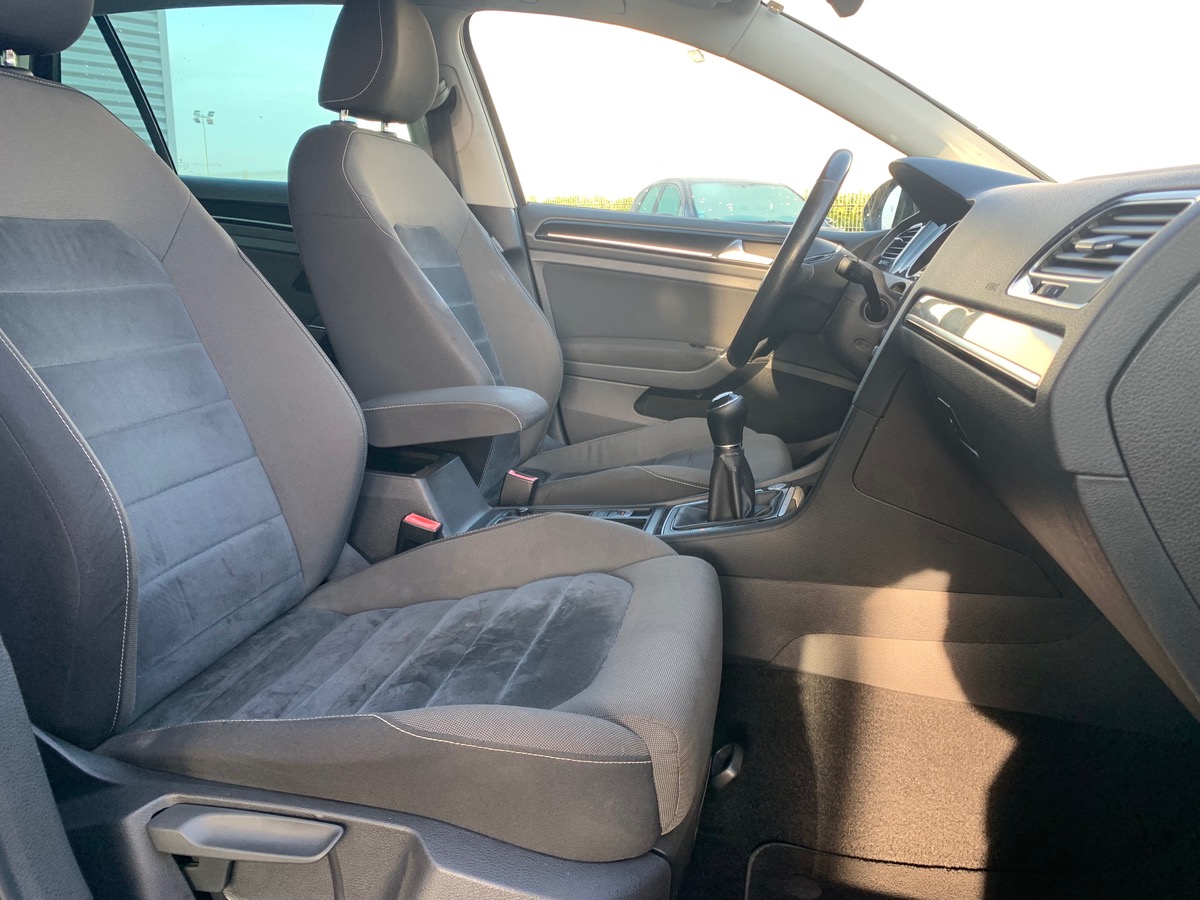 Volkswagen Golf 150 | Carat | JA 18" Durban | Suspensions Sport | Régulateur vitesse et de distance