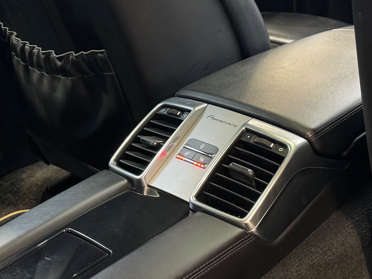 Porsche Panamera S E-HYBRID PH2 3.0 V6 416CV OPTIONS + lQ