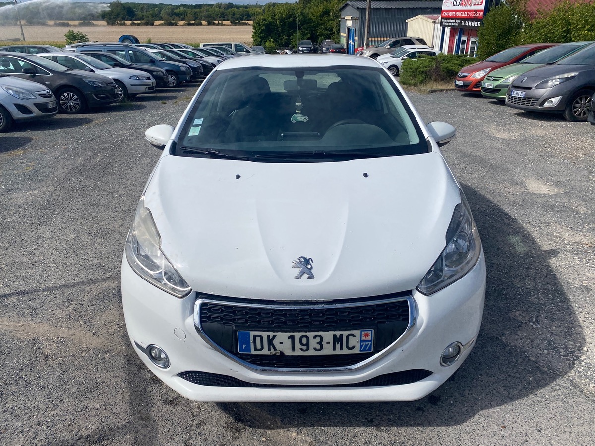 Peugeot 208 1.4 hdi 70cv