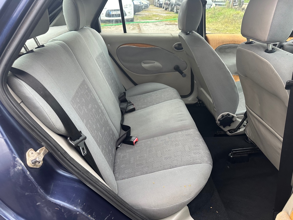 Ford Fiesta 1.25i  75cv petit prix 