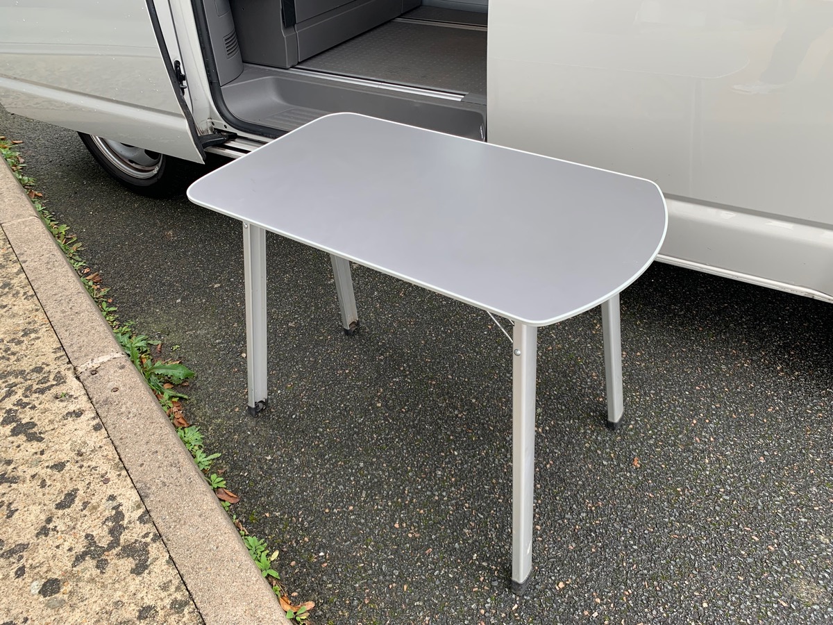 Volkswagen California 150 | COAST | Premiére Main | Attelage | Rallonge lit | Pneus Toutes Saisons