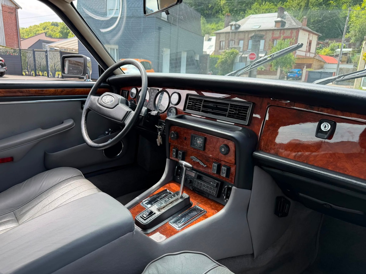 Jaguar XJ 6 Série 3 4.2 204cv - boite automatique
