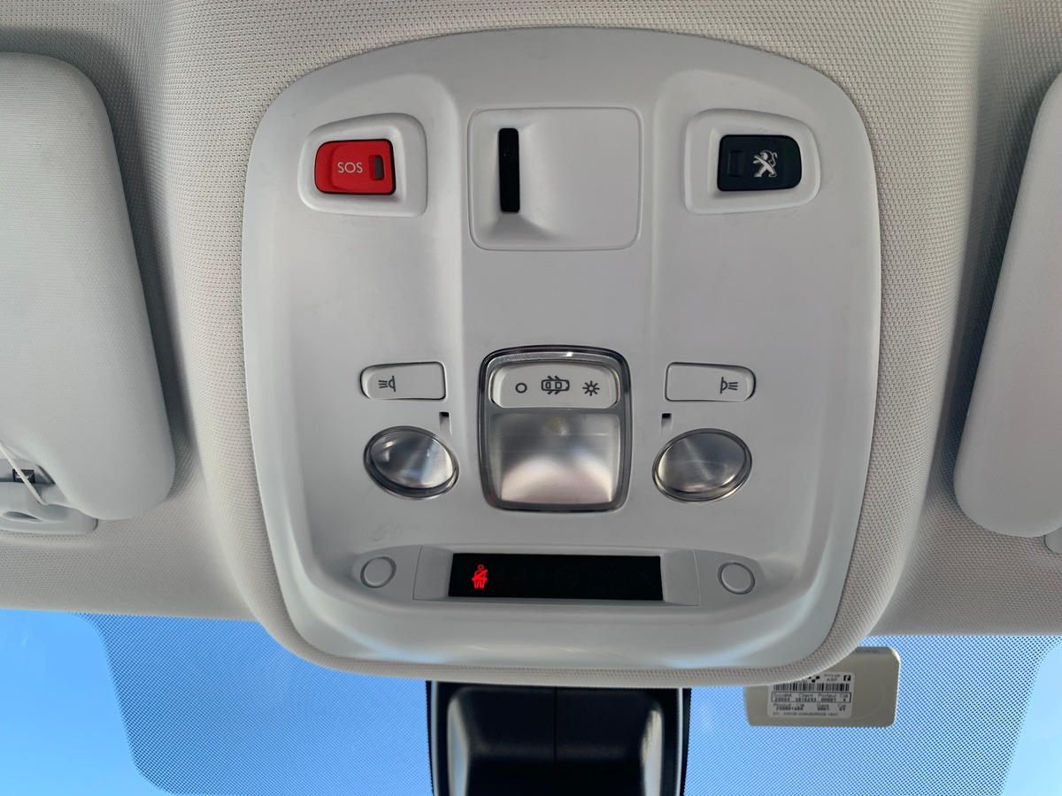 Peugeot 308 130 ch | Allure | Caméra de recul | Apple car play | Régulateur vitesse | Barres de toit