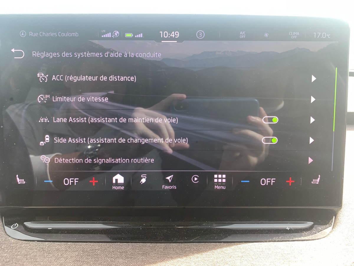Skoda Enyaq 180 chevaux | iV60 | Apple car Play | Régulateur vitesse adaptatif | Siéges chauffants