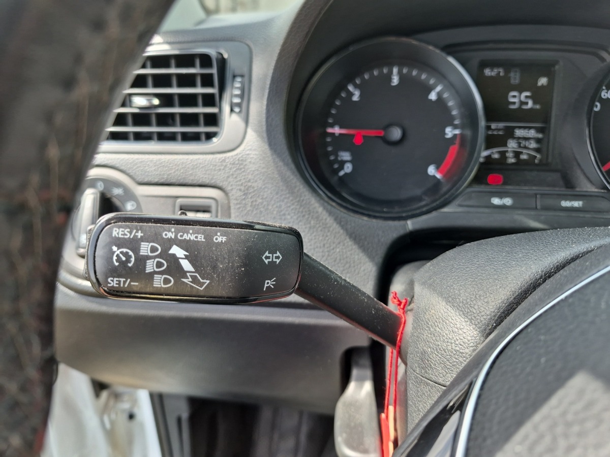 Volkswagen Polo 1.4 tdi 75 ch Trend Business