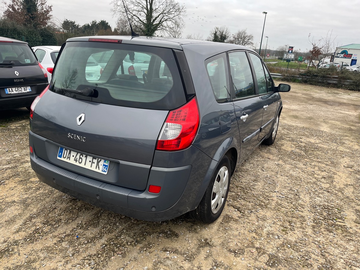 RENAULT Grand Scenic 1.9 dci 130ch 174434km