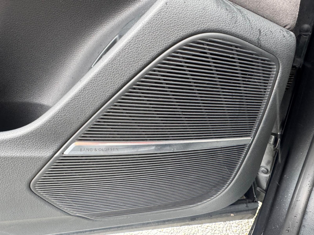 Audi Q8 50 3.0 TDI V6  Quattro Tiptronic8 286 cv S-LINE - Francais