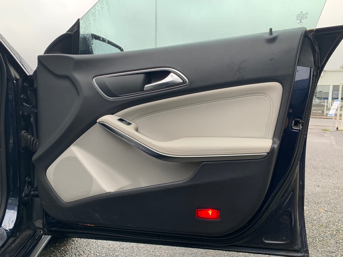 Mercedes-Benz CLA Shooting Brake 122 ch | 180 | Sensation | Cuir | GPS | Caméra recul | Phares LED