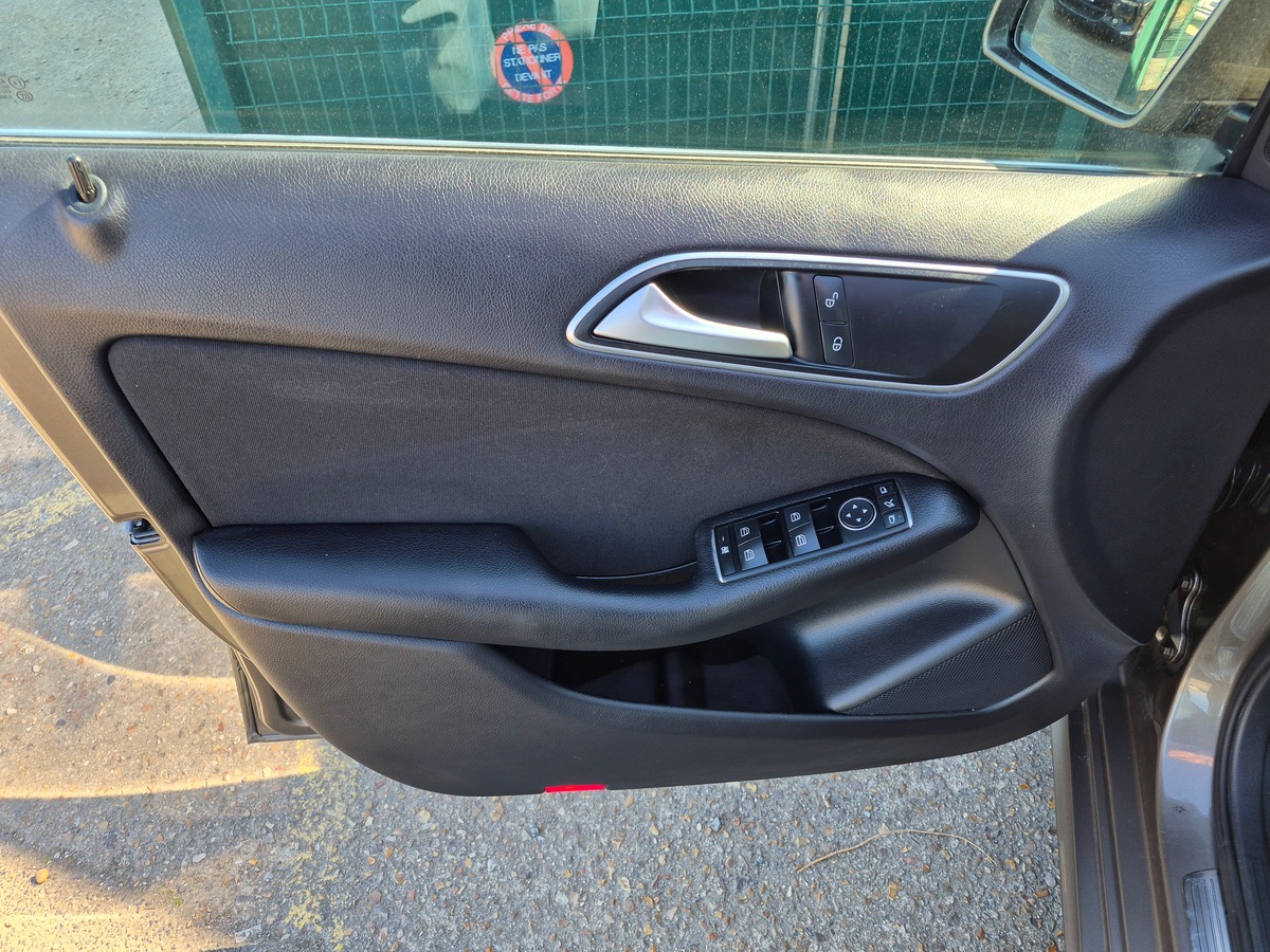 Mercedes-Benz Classe B II 180 CDI BUSINESS 7G-DCT