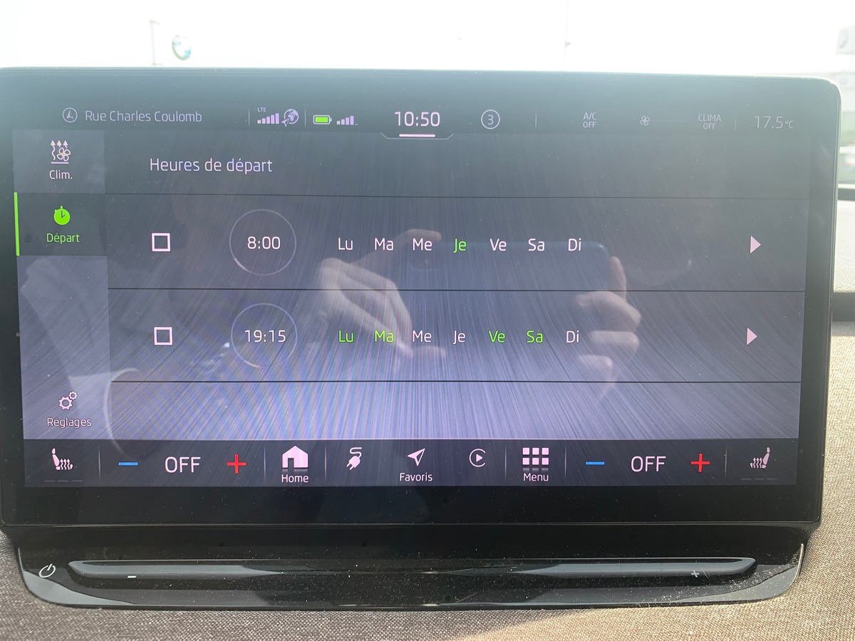Skoda Enyaq 180 chevaux | iV60 | Apple car Play | Régulateur vitesse adaptatif | Siéges chauffants