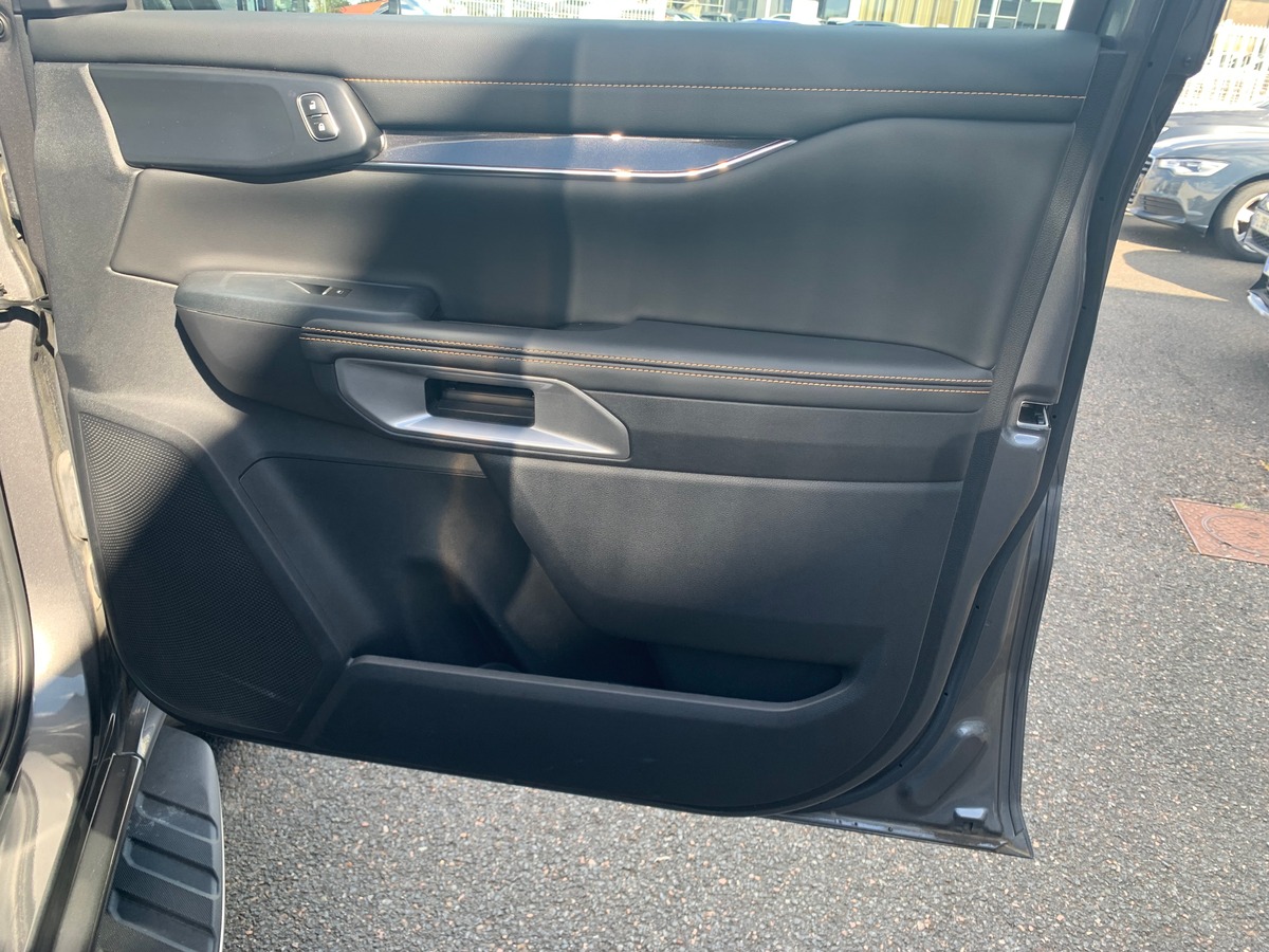 Ford Ranger 205 ch | Wildtrak | 5 Places | Caméra recul | Apple car play | Attelage | Roue secours