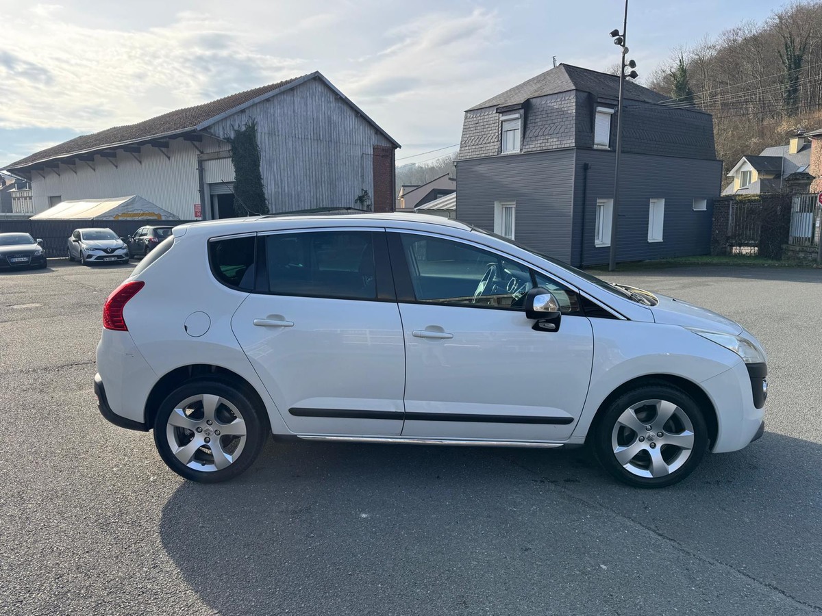 Peugeot 3008 1.6 HDi 110 - Boite Auto - Premium Pack - Garantie
