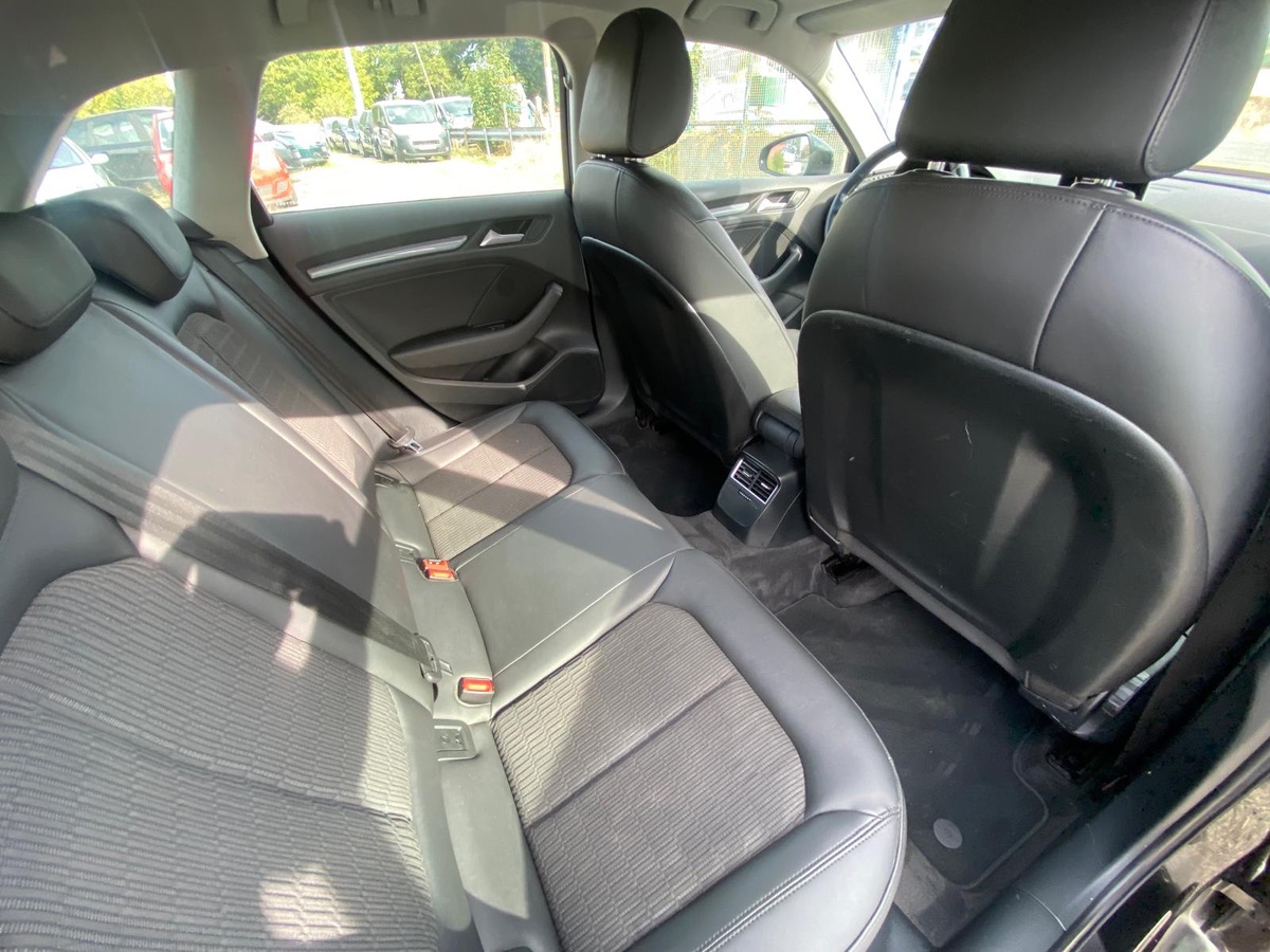 Audi A3 1.6 tdi 110cv sportback 1ère main 166015km
