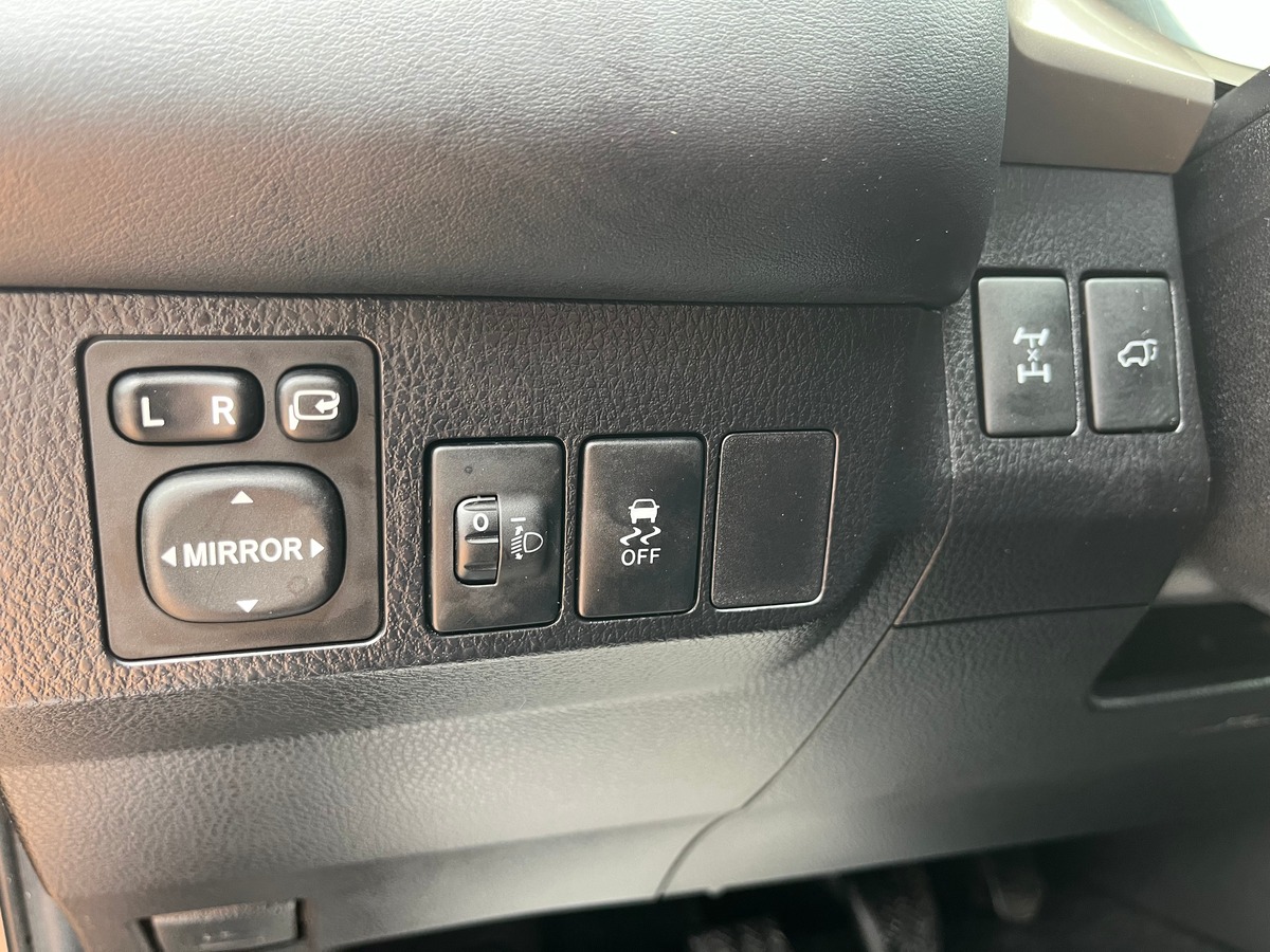 Toyota RAV4 2.2 D-4D 4WD 150 ch LIFE EDITION