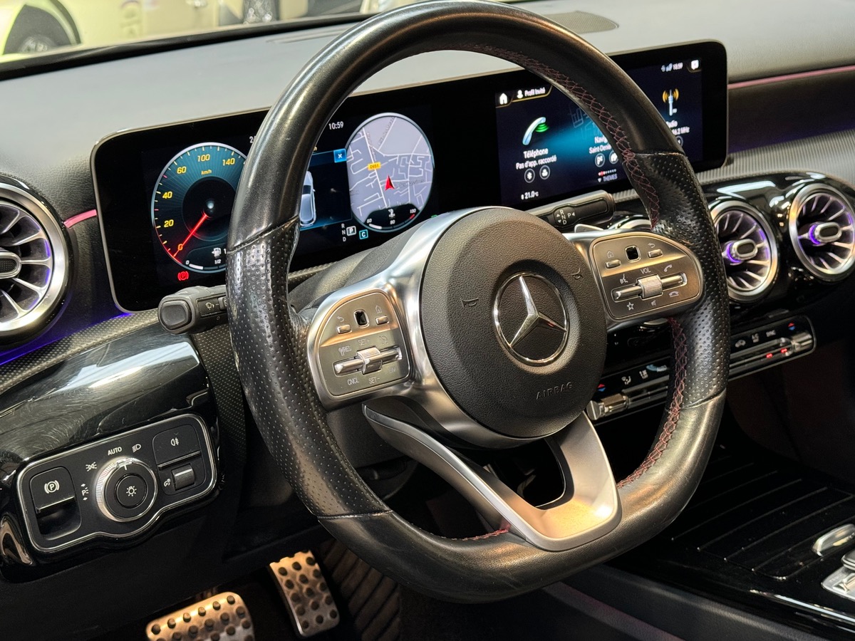 Mercedes-Benz Classe A 180D 7G-TRONIC 116CV AMG LINE TOIT OUVRANT