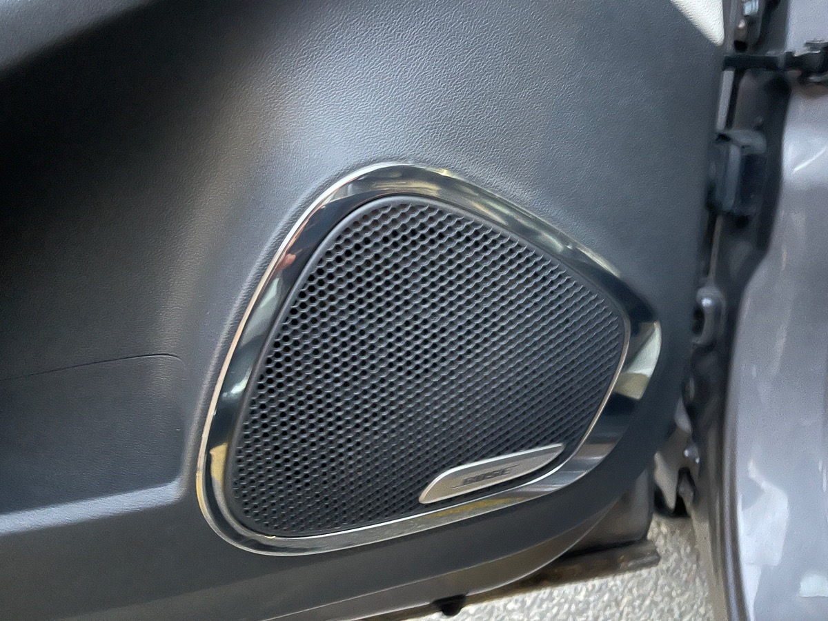 RENAULT Captur 1.5 DCI 110 CV / Initiale Paris /Phase 2 / Pack Bose /Attelage / Caméra /