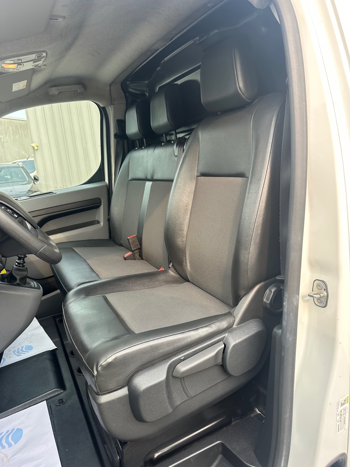 Peugeot Expert 2.0 BHDI 120CH PREMIUM / PRIX HORS TAXE