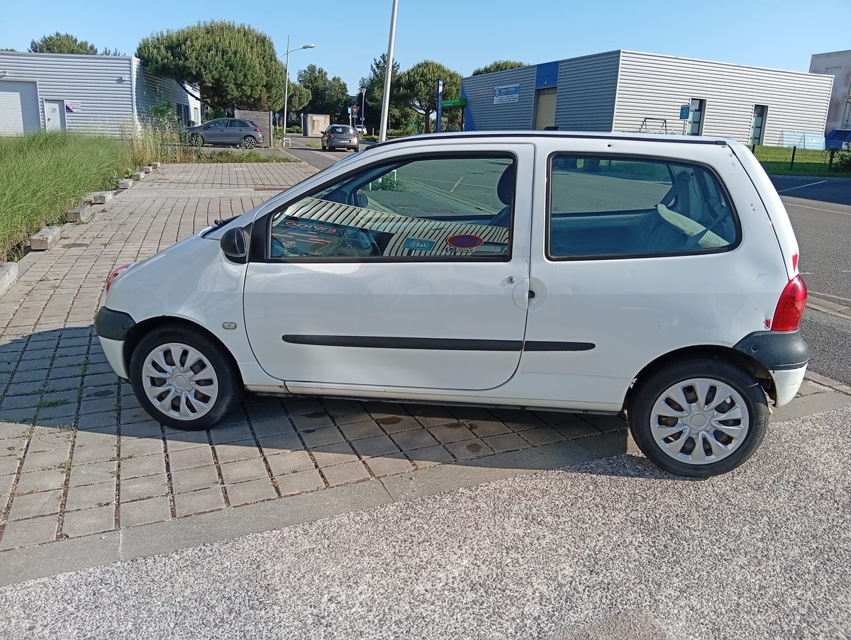 RENAULT Twingo Authentique Essence / GPL