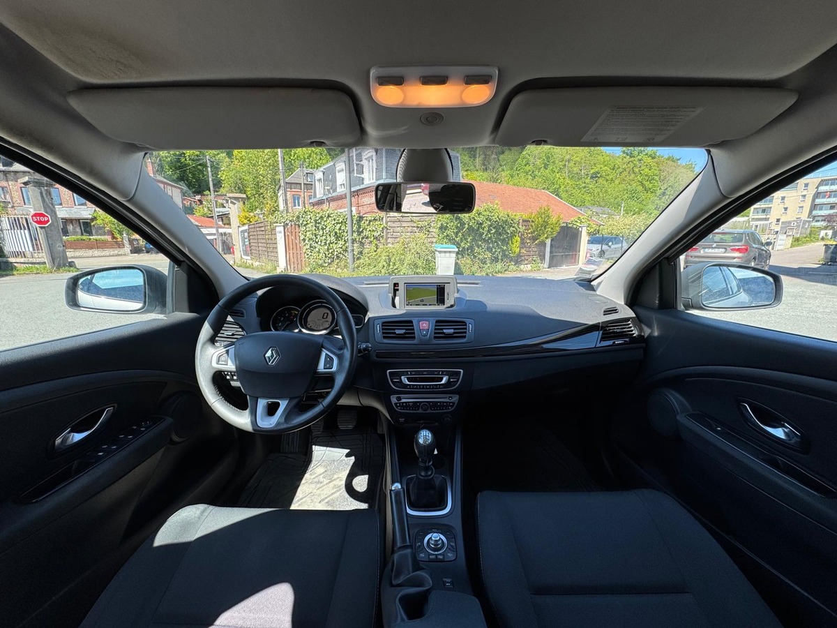RENAULT Megane III 1.5 DCI 110CH EXPRESSION