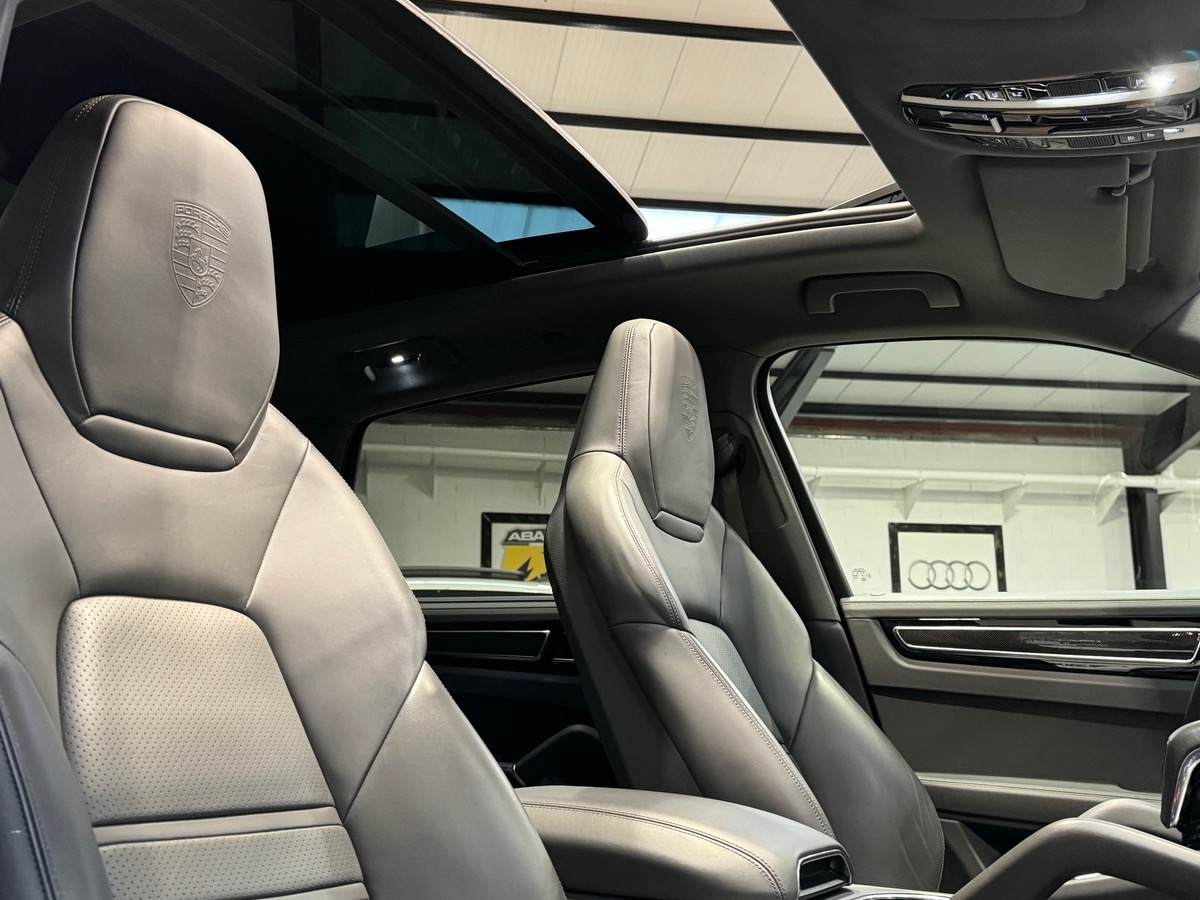 Porsche Cayenne E-HYBRID 3.0 V6 462CV APPROVED ZWM