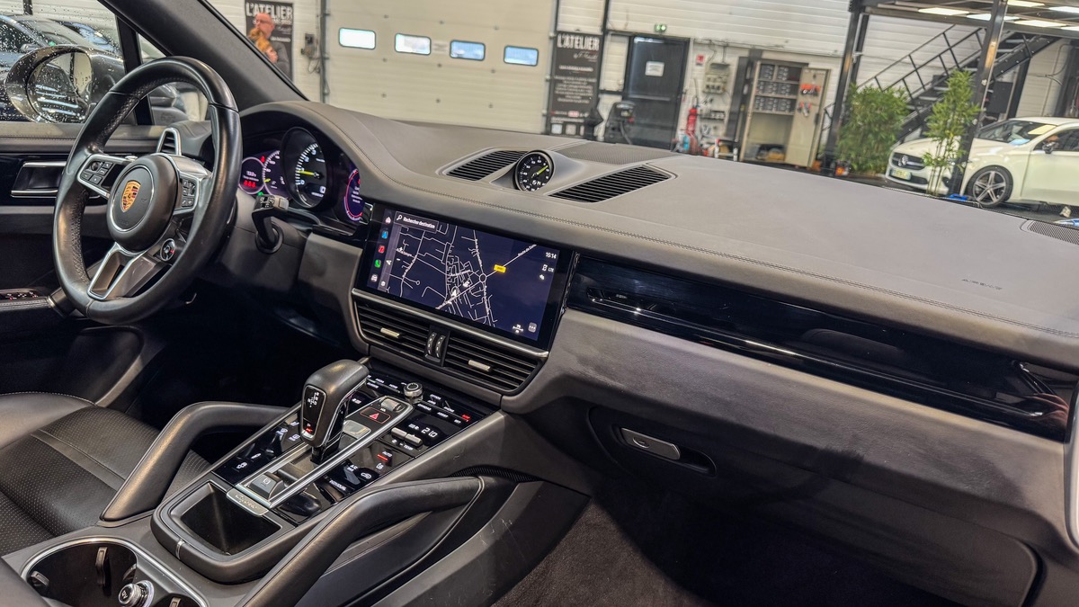 Porsche Cayenne III 3.0 V6 E-HYBRID 462 / FRANCE / 1ERE MAIN