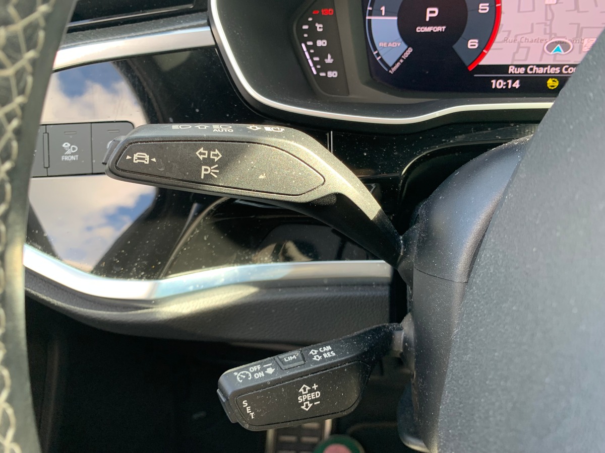 Audi Q3 Sportback 150 ch | S-Line | Caméra de recul | Apple car Play | Coffre assisté électriquement