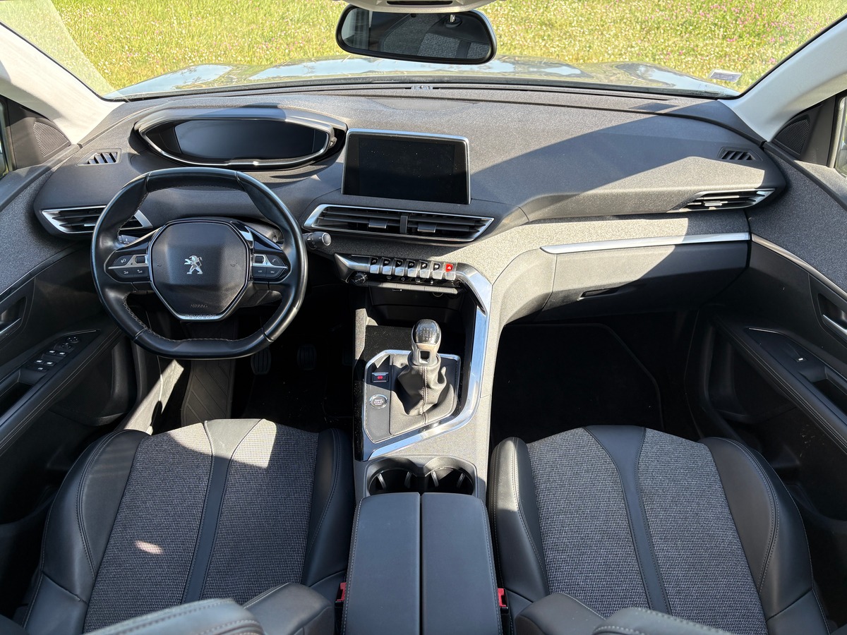 Peugeot 3008 1.5 bhdi - 130CV - ALLURE