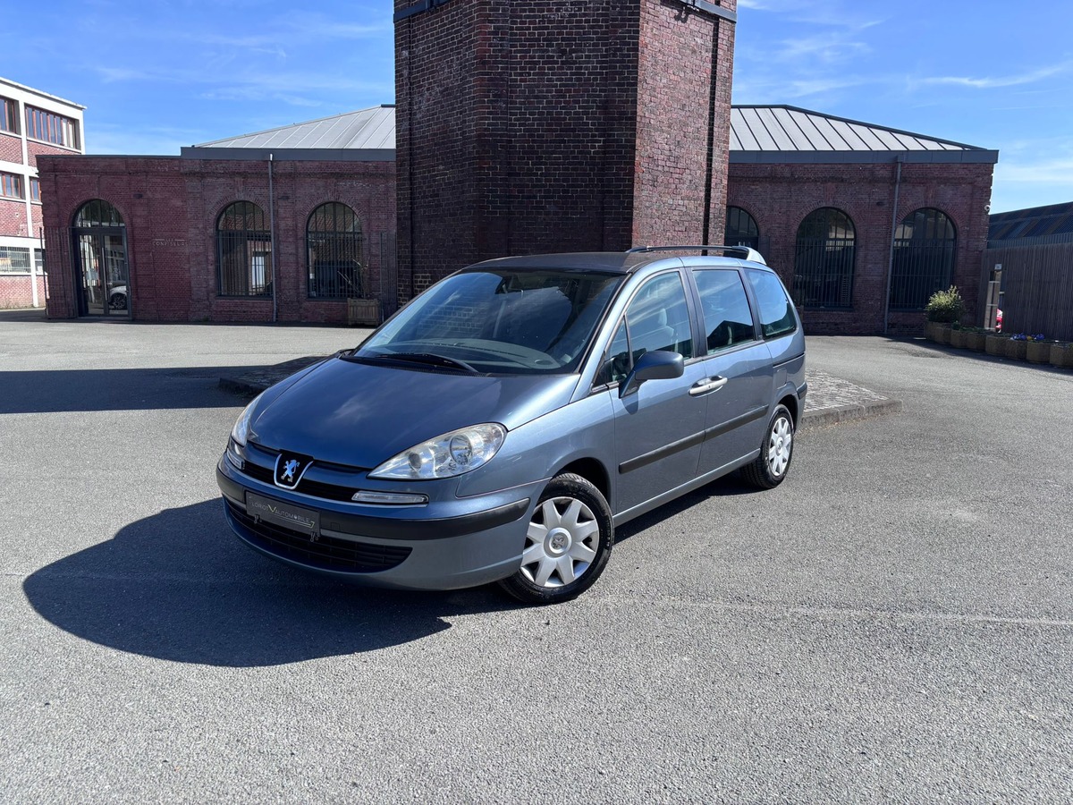 Peugeot 807 8 places 2.0 HDi 120 Confort - Distribution neuve - Attelage - Garantie