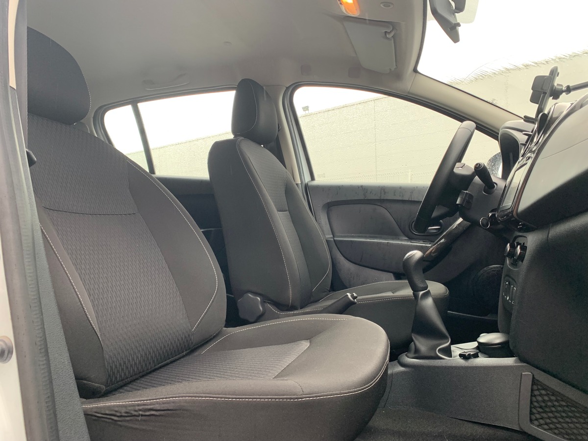 Dacia Sandero 90 ch | Lauréate | Phase 2 | GPS | Régulateur de vitesse | Climatisation | Bluetooth