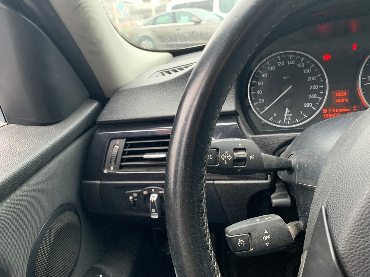 Bmw Série 3 Touring 184 ch | GPS | Radar de recul | Climatisation Auto | Jantes Alu 17"| Attelage