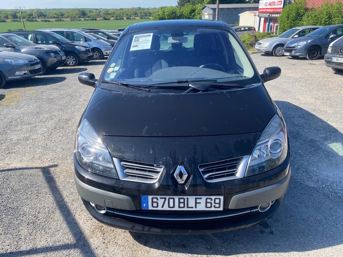 RENAULT Scenic II 1.5 dci 105cv 1ère main faible kilométrage d’origine 