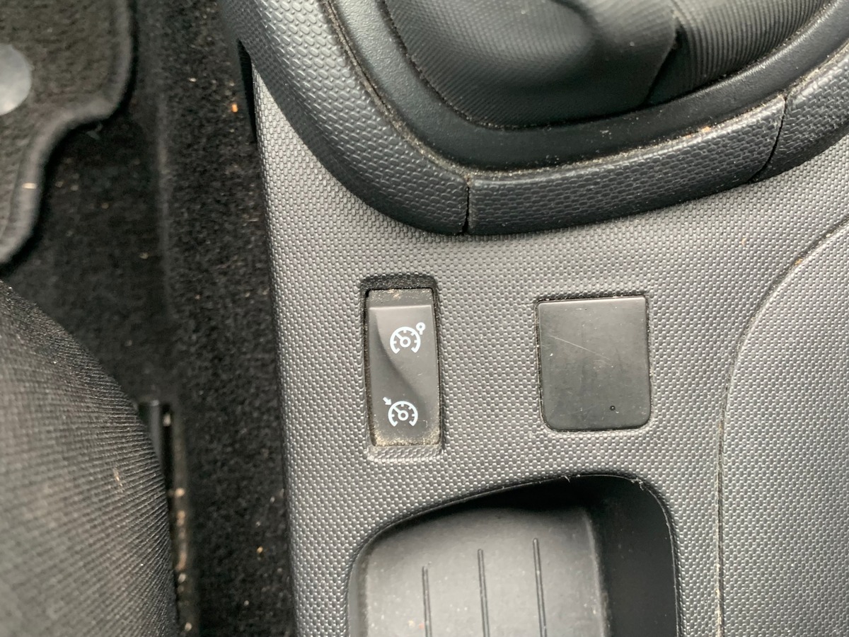 RENAULT Clio IV 75 ch | Régulateur de vitesse | Bluetooth | Kit de distribution changé chez RENAULT