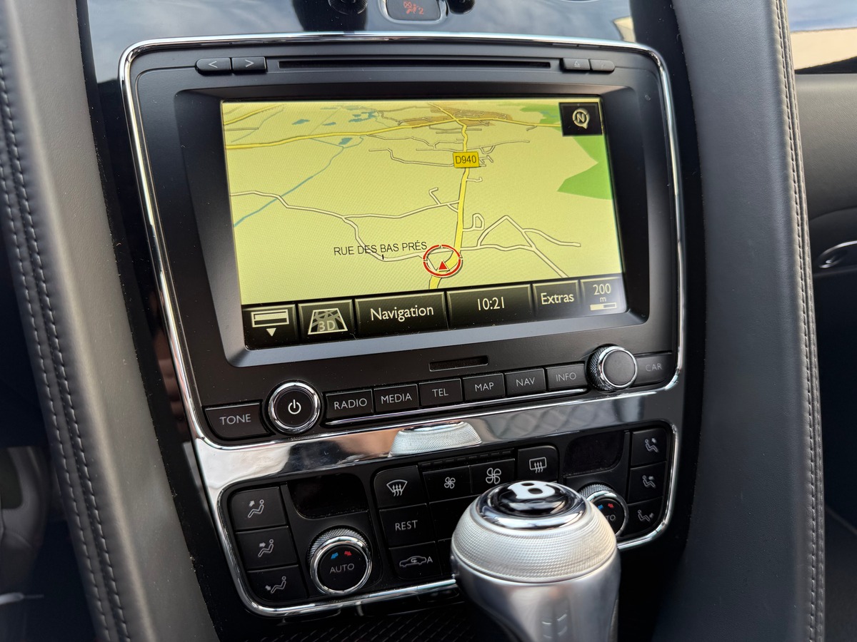 Bentley Continental GT 4.0 V8 S 528 CH / CARNET / 48101 KMS