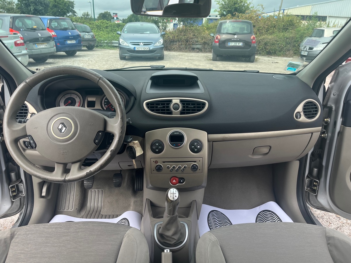 RENAULT Clio 1.5 dci