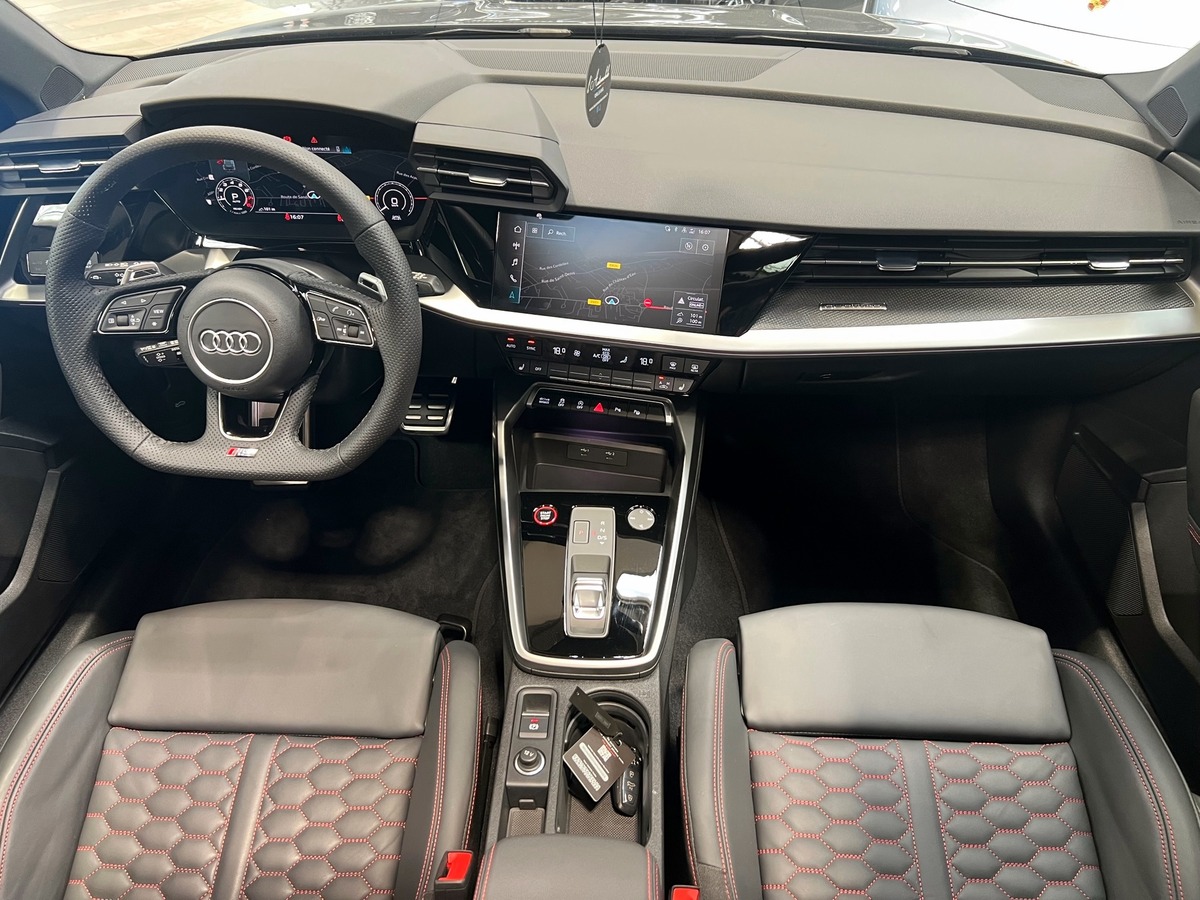 Audi RS3 Sportback QUATTRO 2.5L TFSi 400  S-TRONIC DAYTONA GREY 