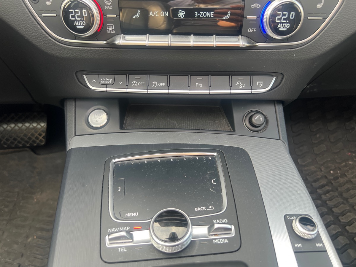 Audi AUDI Q5 35 TDI QUATTRO 163cv DESIGN LUXE S TRONIC, SUIVI COMPLET AUDI, TOIT OUVRANT,