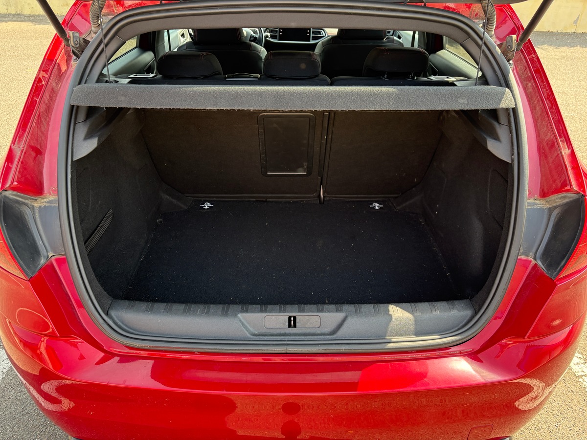 Peugeot 308 Peugeot 308 phase II - GT Line - 130ch - EAT 8