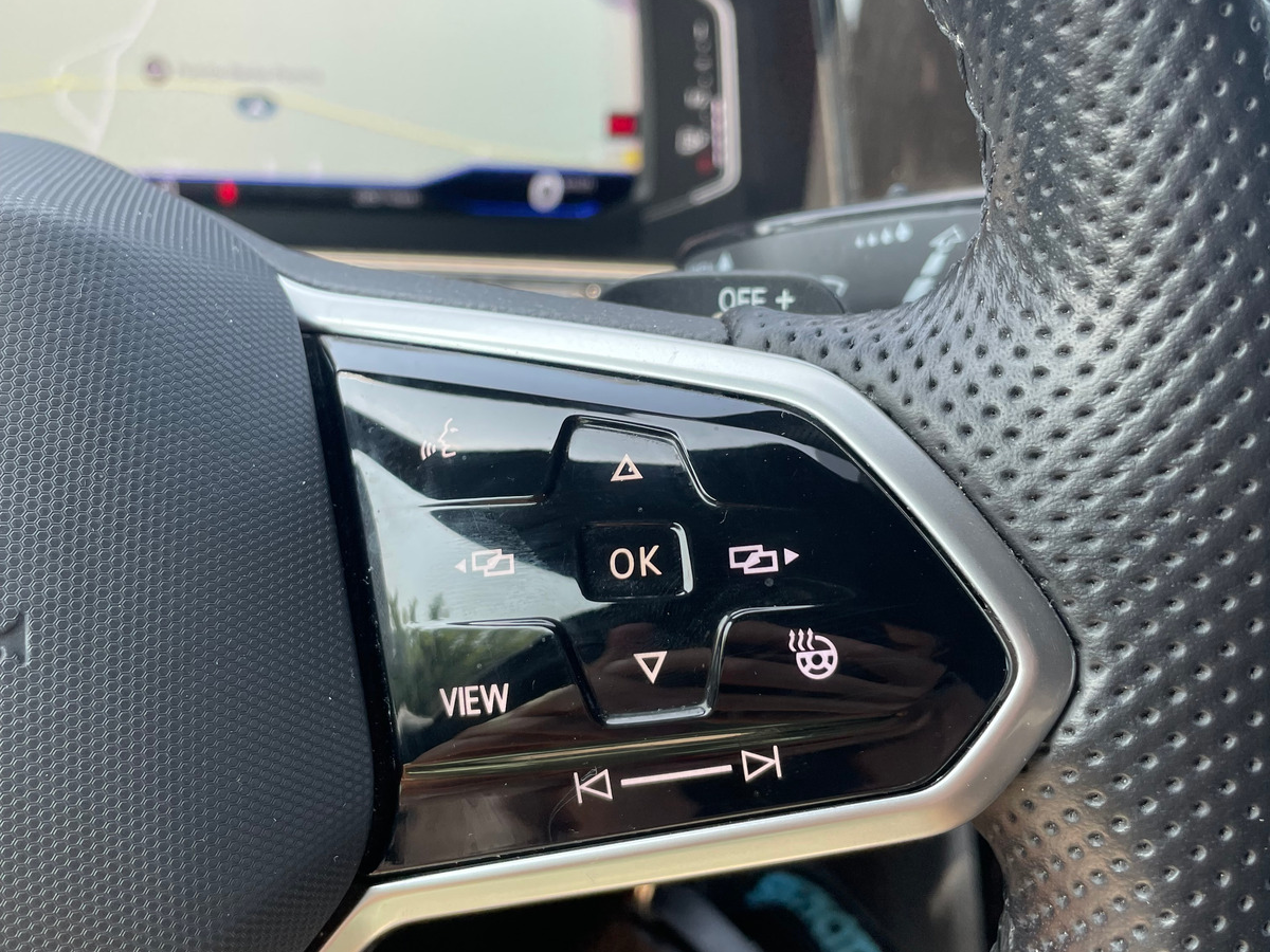 Volkswagen T-Roc 1.5 tsi r-line black edition dsg7