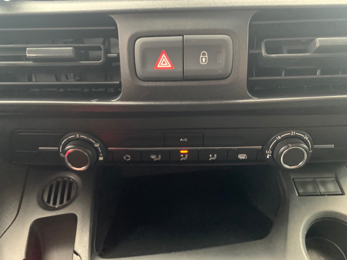 Peugeot Partner 102 ch | TVA Récupérable | GPS | Caméra de recul | Régulateur de vitesse