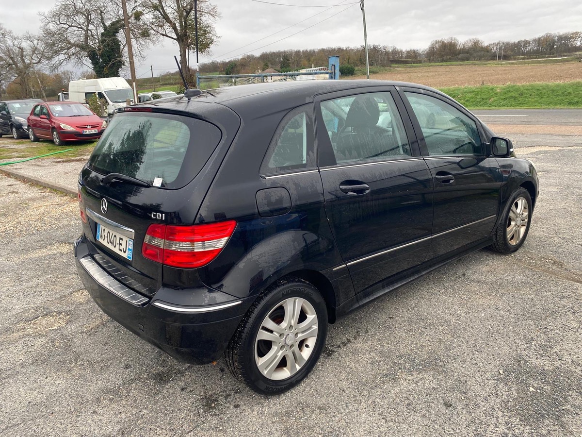 Mercedes Benz CLASSE B b 180 cdi 2.0 110cv 3990 euro
