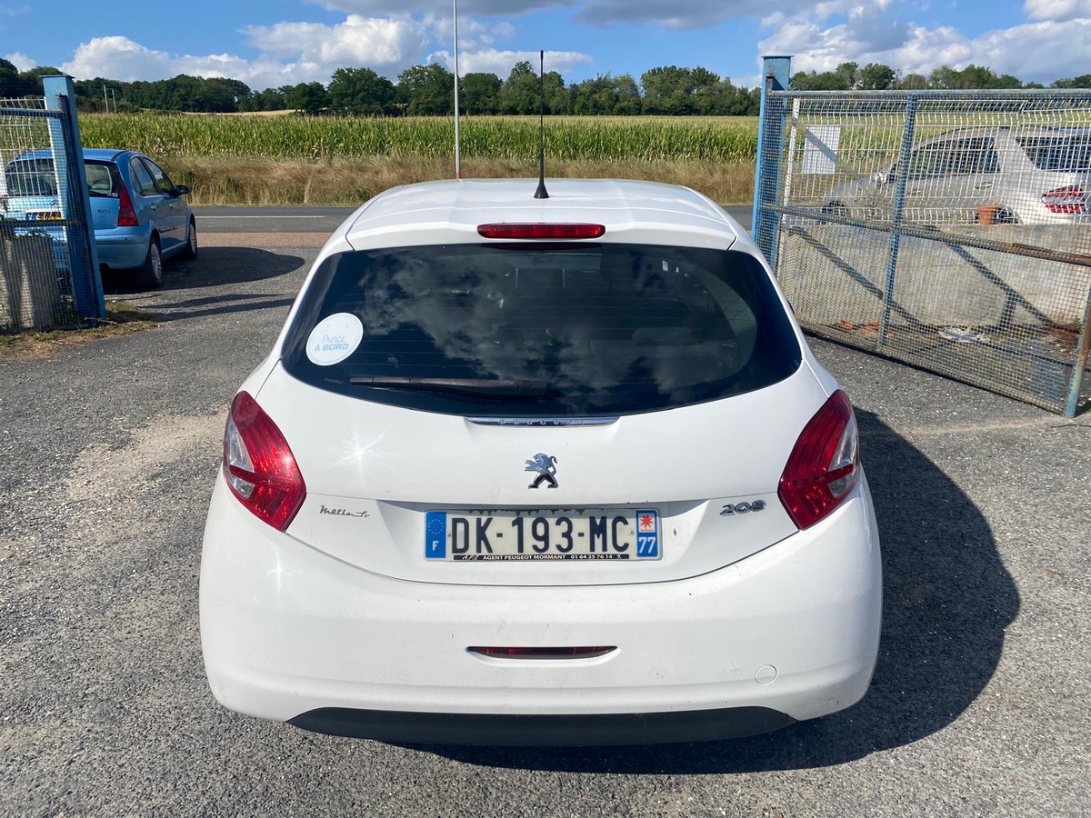 Peugeot 208 1.4 hdi 70cv