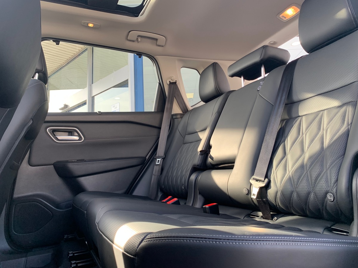 Nissan X-trail 204 | Tekna | Toit ouvrant panoramique | Caméra recul | Siéges chauffants | Attelage