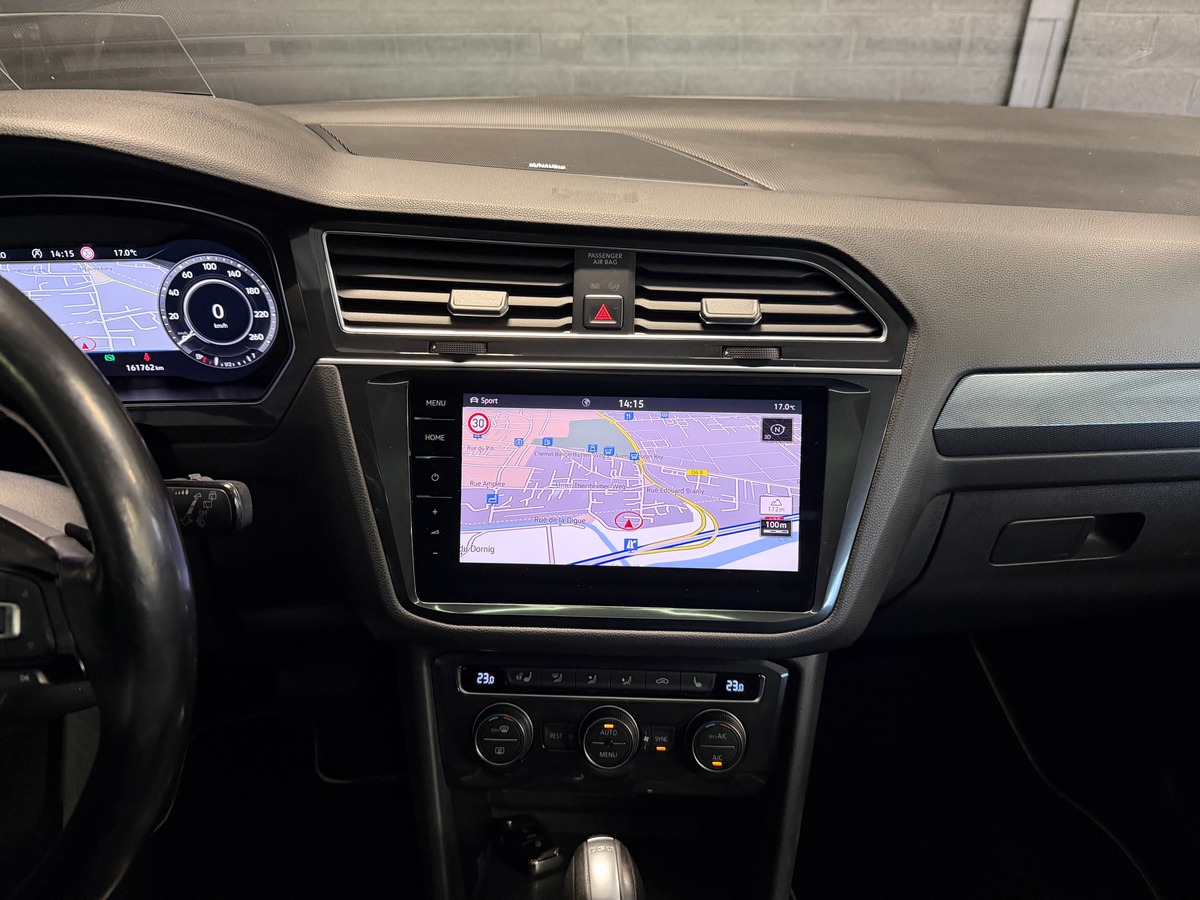 Volkswagen Tiguan ALLSPACE 2.0 tdi 4 MOTION CARAT FULL CockPit / Toit Panoramique Ouvrant