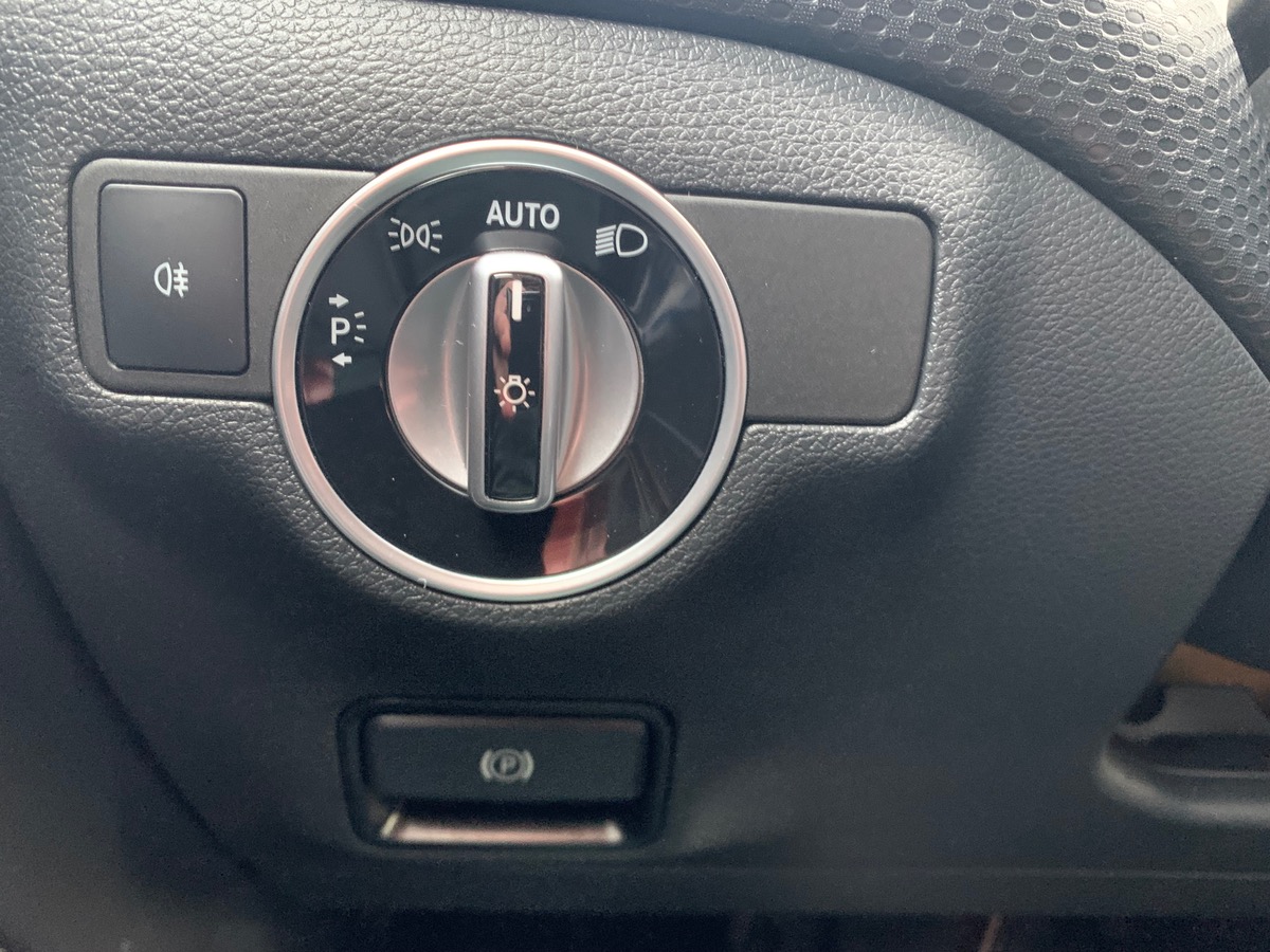 Mercedes-Benz Classe A 136 | Sport Edition | GPS | Caméra recul | Démarrage sans clé | Jantes Alu 18