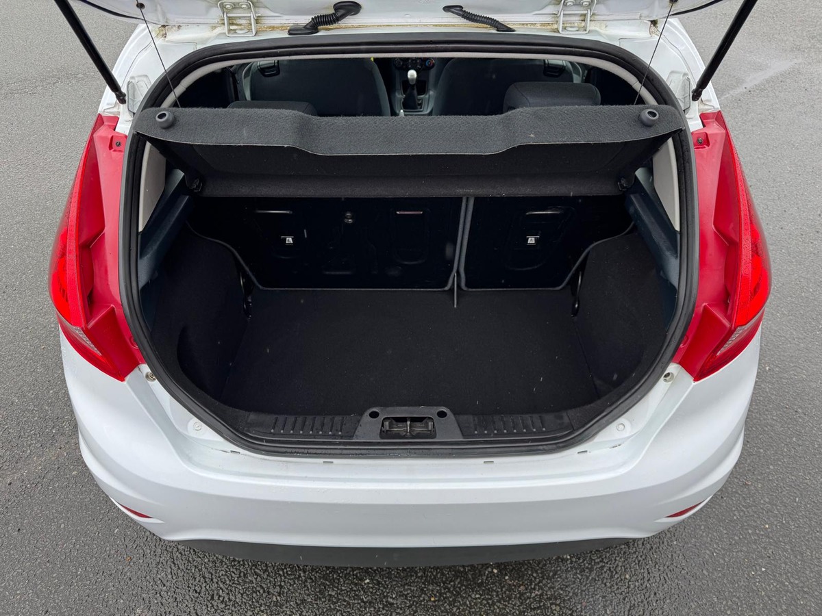 Ford Fiesta 1.4 TDCi 68 Ambiente - Révisée - Garantie
