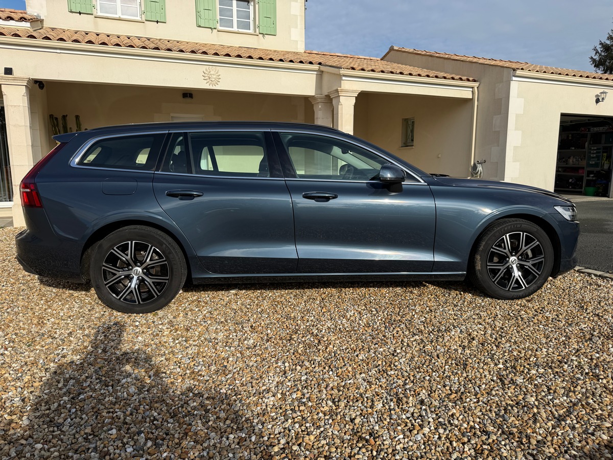 Volvo V60 B4 2.0 Ti 16V Mild Hybrid DCT7 197 cv