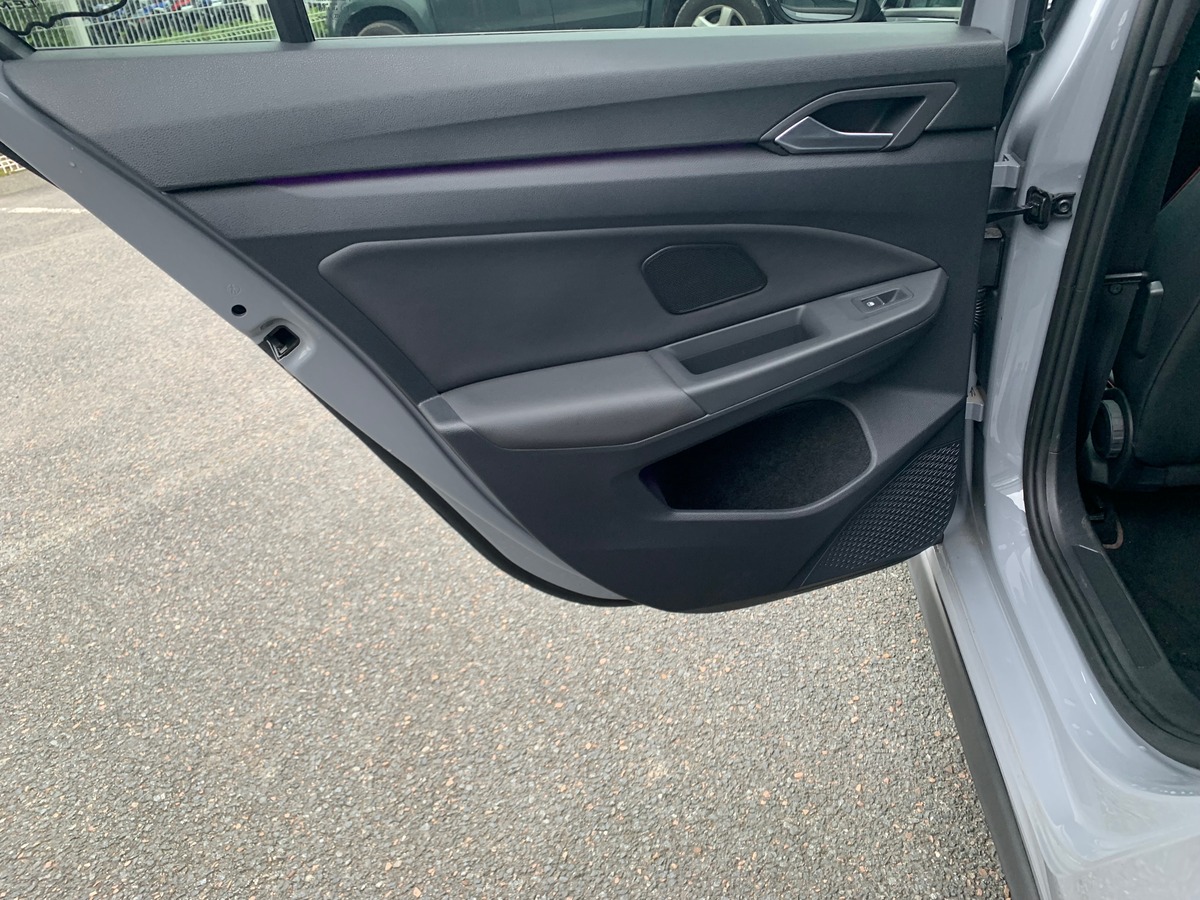 Volkswagen Golf GTI 300 ch | Clubsport | Caméra de recul | Phares de route adaptatifs, directionnels