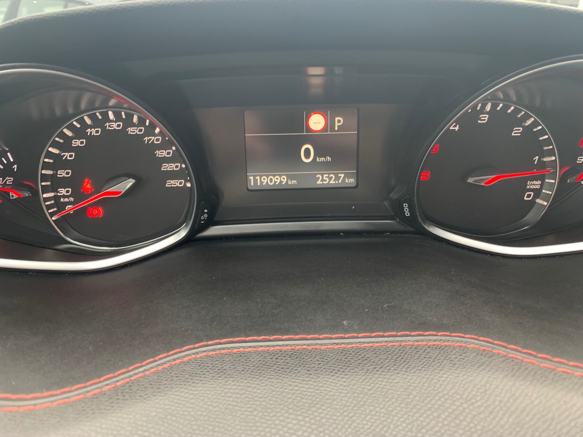 Peugeot 308 120 | GT LINE | Caméra Recul | Car Play | Régulateur Vitesse | Full LED Technology